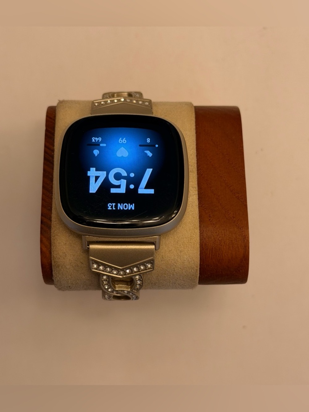 Fitbit Versa 3, Tested, Charger Included, Gold Case/stainless Steel Band - Picture 4 of 10